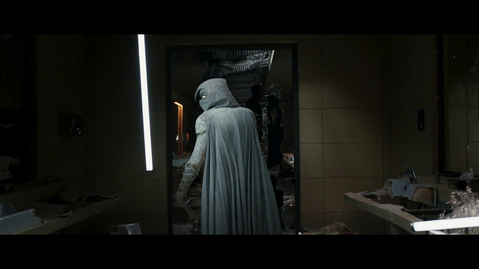 Episode memperkenalkan Steven Grant, seorang pegawai museum